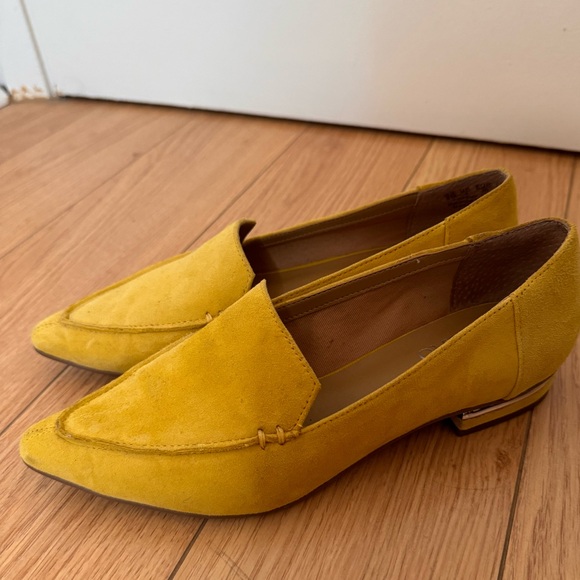 Mustard loafers - Picture 2 of 4